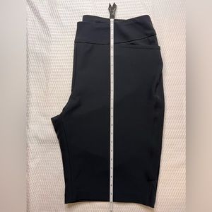 TAIL Mulligan 21’ Golf Shorts Onyx Black - Best Seller